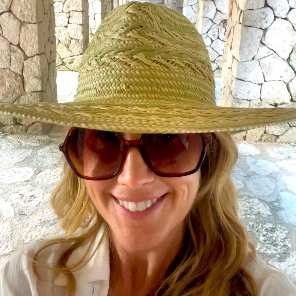 Meet your Posher, Josette